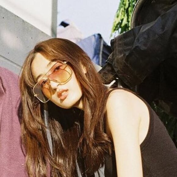 Victoria Beckham VB132S 214 Sunglasses Havana/Gold Aviator Frame, Smoke Lenses - Picture 2 of 12